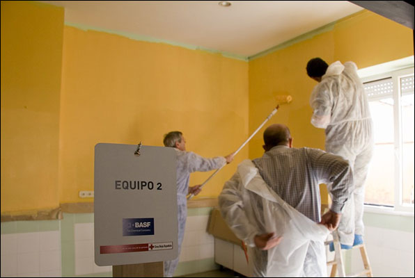 Els treballadors de BASF van participar activament en els treballs.