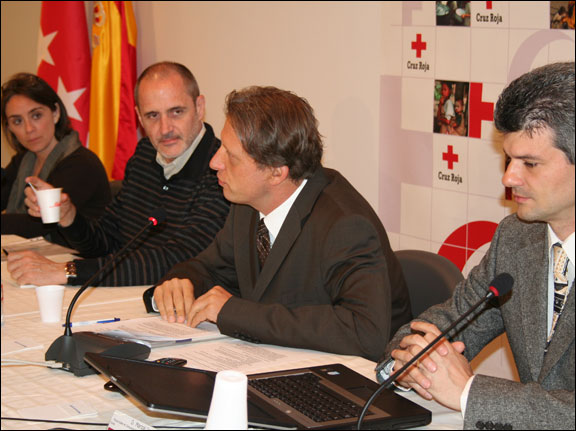 Yves Heller, en la presentación del informe.