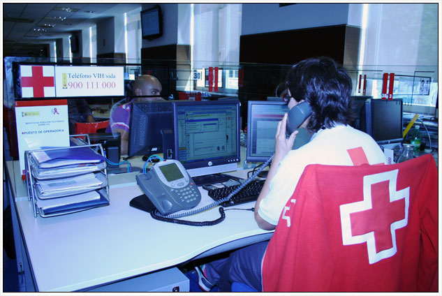 Centro de Coordinacin donde se reciben las llamadas del servicio de Atencin y Proteccin (ATENPRO) para mujeres vctimas de violencia de gnero.