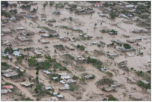 Imagen de inundaciones provocadas por el paso de un huracn en Gonaves, Hait.