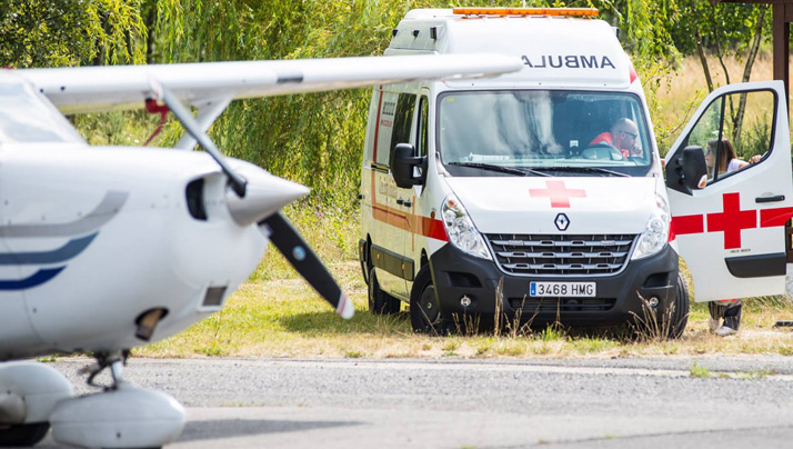 Ambulanzen Rotes Kreuz von Lugo. Flugzeug