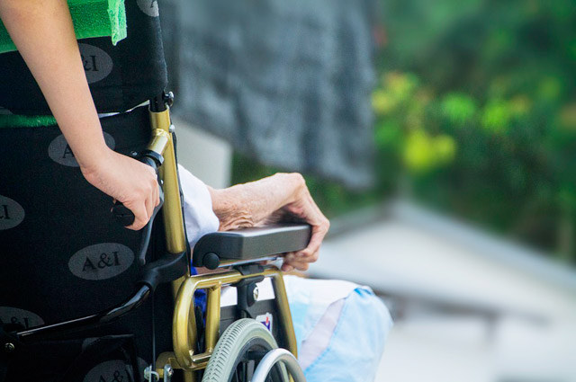 Curso atención sociosanitaria personas dependientes