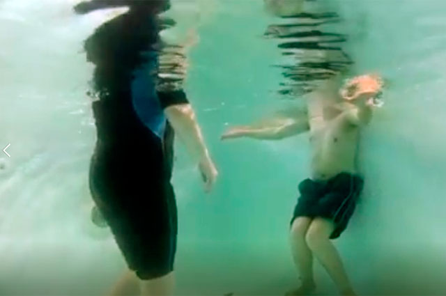 Rehabilitation with aquatic physiotherapy. Castro Riberas de Lea. Red Cross Lugo